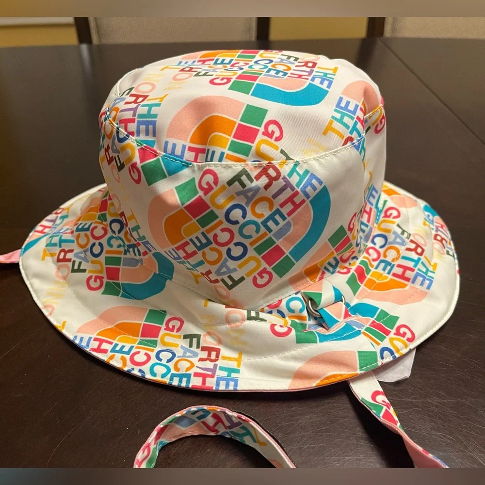 New Gucci North Face Logo Double Sided Bucket Hat Size M - Picture 5 of 16
